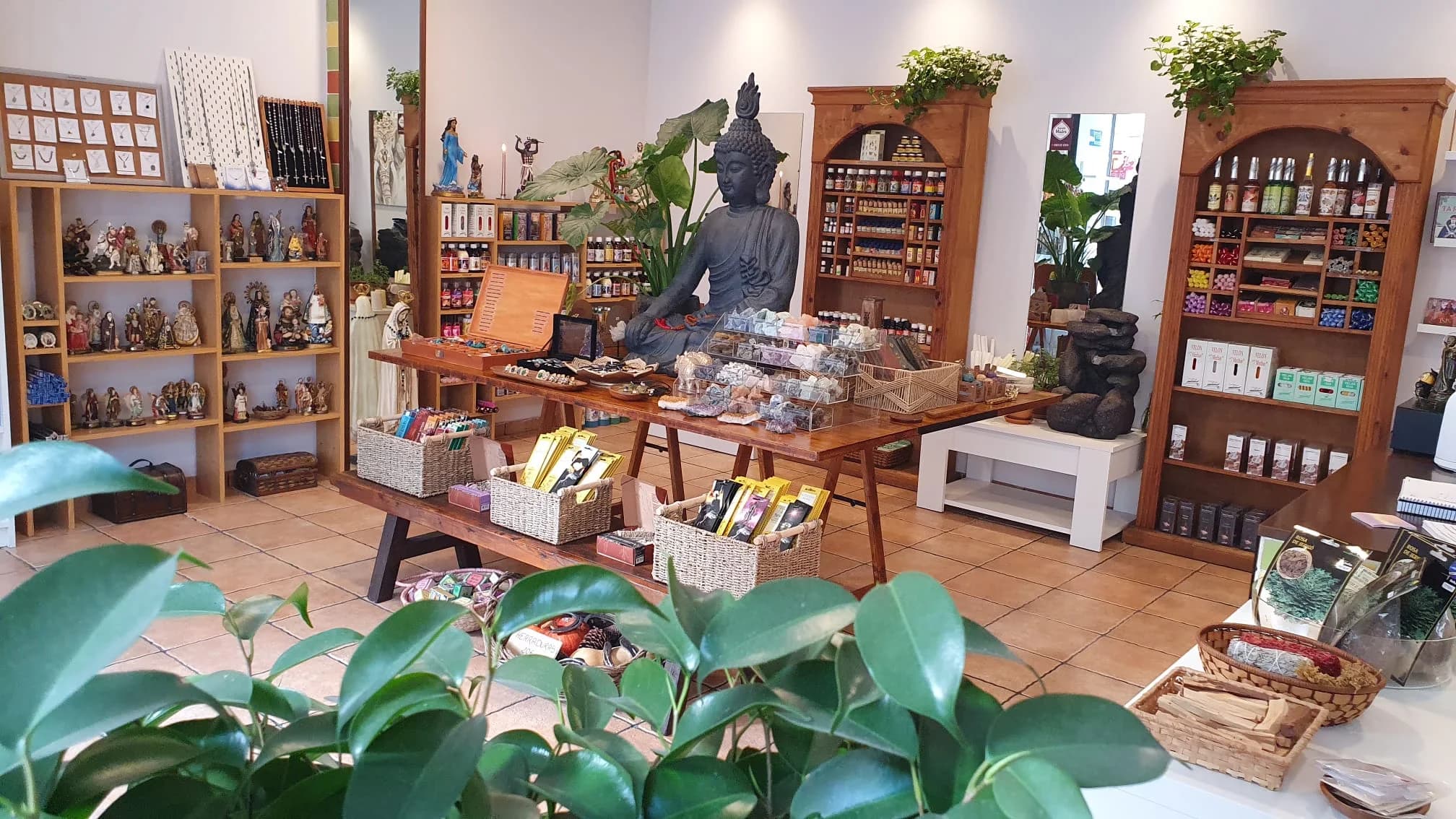 Vista diagonal de la tienda desde la planta superior